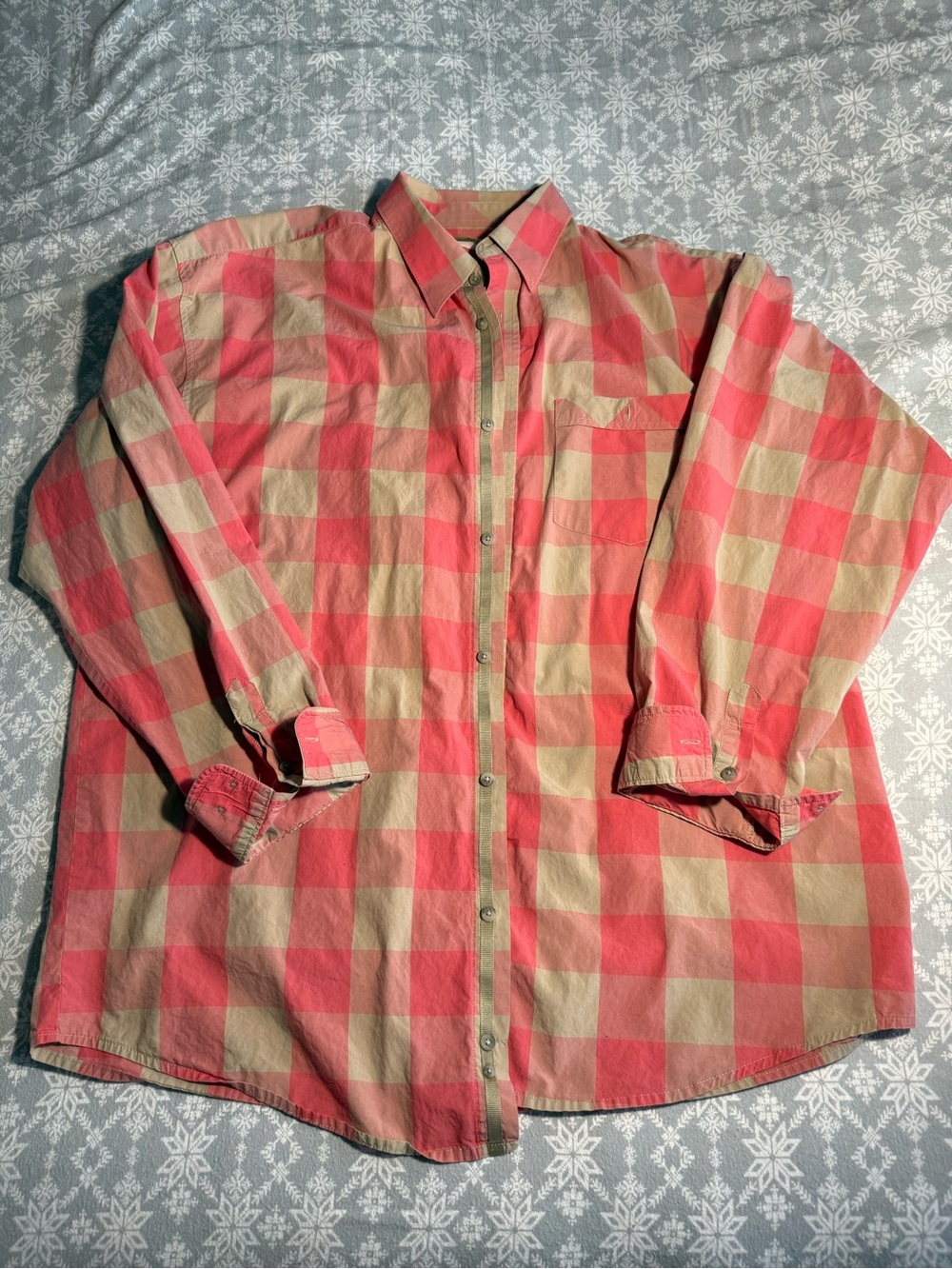 WRANGLER 20X Western Men’s Salmon and Tan Plaid Long-Sleeved Button Down Shirt